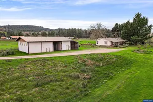 39785 Hwy 228, Sweet Home, OR 97386 - Photo 12