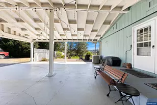 1265 SW Oakdale Ave, Dallas, OR 97338 - Photo 26