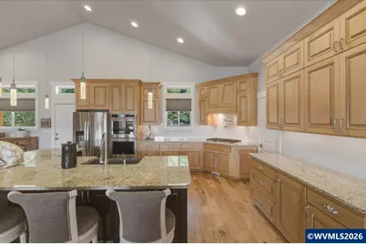 1647 NE Springhill Dr, Albany, OR 97321 - Photo 12