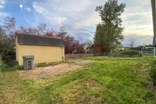 227 NW Bonanza Ave, Dallas, OR 97338 - Photo 4