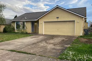 227 NW Bonanza Ave, Dallas, OR 97338 - Photo 2