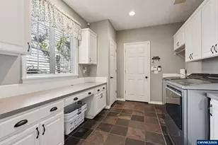 6748 Westridge Ct N, Keizer, OR 97303 - Photo 26