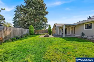 821 Johnson St, Woodburn, OR 97071 - Photo 30