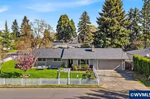 821 Johnson St, Woodburn, OR 97071 - Photo 2