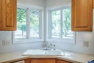 4100 Cordon Rd NE, Salem, OR 97305 - Photo 10