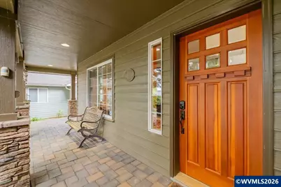 641 NW Ashley St, Dallas, OR 97338 - Photo 4