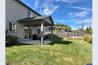 2737 NW Weather Stone St, Albany, OR 97321 - Photo 36