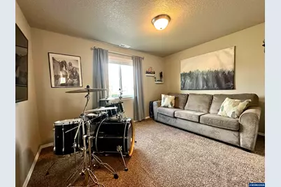 2737 NW Weather Stone St, Albany, OR 97321 - Photo 28