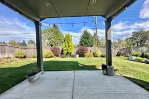 2737 NW Weather Stone St, Albany, OR 97321 - Photo 6
