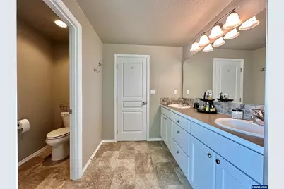 2737 NW Weather Stone St, Albany, OR 97321 - Photo 26