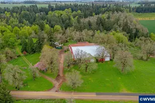 10425 Edmunson Dr SE, Salem, OR 97317 - Photo 4