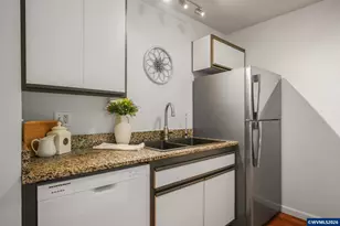 475 NE Conifer Bl, Corvallis, OR 97330 - Photo 8