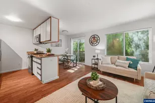 475 NE Conifer Bl, Corvallis, OR 97330 - Photo 4