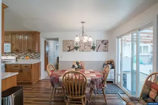 521 36th Ct SE, Albany, OR 97322 - Photo 10