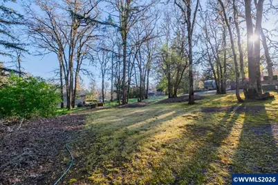 Next To 725 Shannon Dr NW, Albany, OR 97321 - Photo 8
