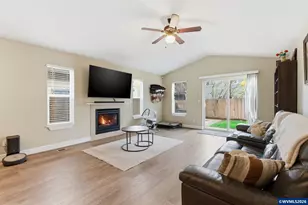 2726 Nina Pl, Hubbard, OR 97032 - Photo 10