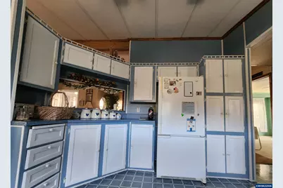 5422 Portland Rd NE #107G, Salem, OR 97305 - Photo 4