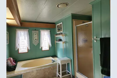 5422 Portland Rd NE #107G, Salem, OR 97305 - Photo 10