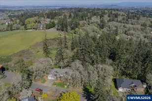 725 NW Shannon Dr, Albany, OR 97321 - Photo 2