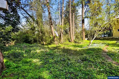 940 Oak Terrace St, Sweet Home, OR 97386 - Photo 32