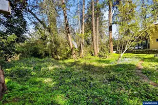 940 Oak Terrace St, Sweet Home, OR 97386 - Photo 32
