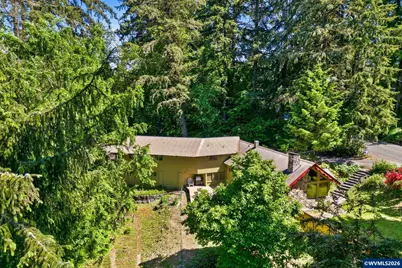 940 Oak Terrace St, Sweet Home, OR 97386 - Photo 34