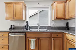 948 Salamnder Rd SE, Jefferson, OR 97352 - Photo 14