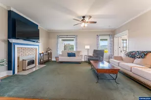 4215 Independence Hwy, Independence, OR 97351 - Photo 10