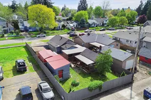 2385 5th St NE, Salem, OR 97301 - Photo 30