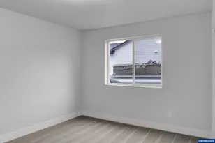 4400 Knotty Pne Ct, Sweet Home, OR 97386 - Photo 18