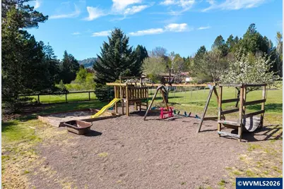 2035 Primrose Lp, Philomath, OR 97370 - Photo 46