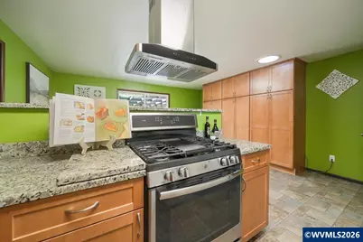 2035 Primrose Lp, Philomath, OR 97370 - Photo 12