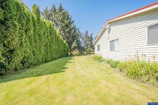 178 Washburn St, Brownsville, OR 97327 - Photo 30