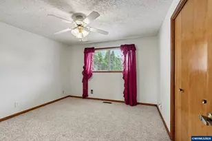 856 Royalty Dr NE, Salem, OR 97301 - Photo 22