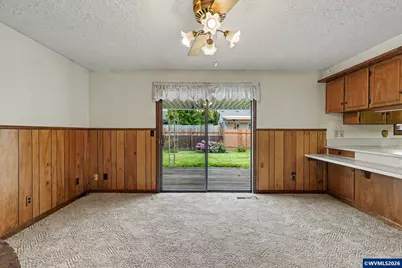 856 Royalty Dr NE, Salem, OR 97301 - Photo 8
