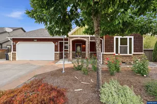 1282 SE Academy St, Dallas, OR 97338 - Photo 2