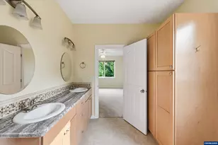 1282 SE Academy St, Dallas, OR 97338 - Photo 22