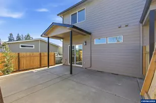 300 &amp 302 Seven Oaks Ln, Lebanon, OR 97355 - Photo 18