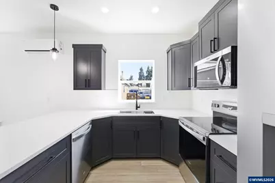 300 &amp; 302 Seven Oaks Ln, Lebanon, OR 97355 - Photo 8