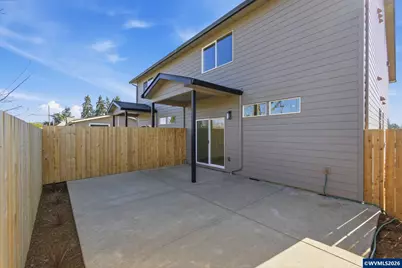 300 &amp; 302 Seven Oaks Ln, Lebanon, OR 97355 - Photo 38