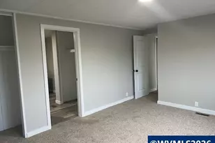 5422 Portland Rd NE, Salem, OR 97305 - Photo 14