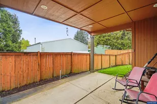 2412 NW White Oak Ave, Albany, OR 97321 - Photo 30