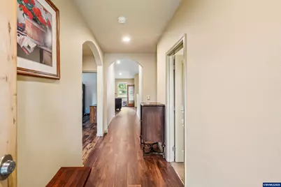 2412 NW White Oak Av, Albany, OR 97321 - Photo 14