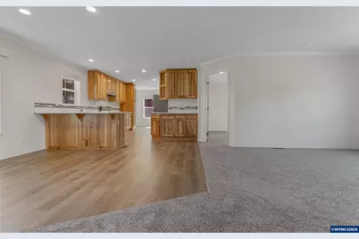 365 Mountain View Rd, Sweet Home, OR 97386 - Photo 8