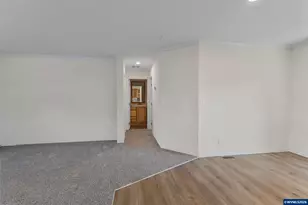 365 Mountain View Rd, Sweet Home, OR 97386 - Photo 18