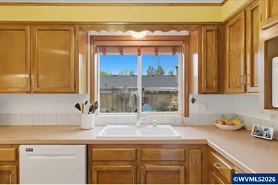 4576 Goldenrod Av NE, Salem, OR 97305 - Photo 14