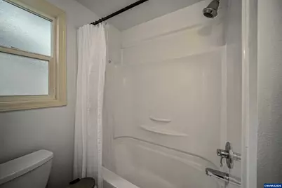 2247 Greentree Dr NE, Salem, OR 97305 - Photo 26