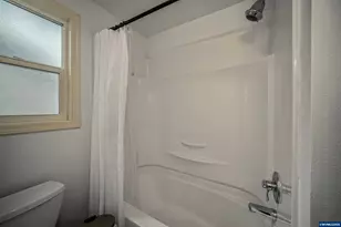 2247 Greentree Dr NE, Salem, OR 97305 - Photo 26