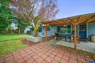2247 Greentree Dr NE, Salem, OR 97305 - Photo 30
