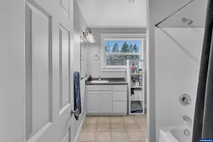 3471 Cole Rd S, Salem, OR 97306 - Photo 18